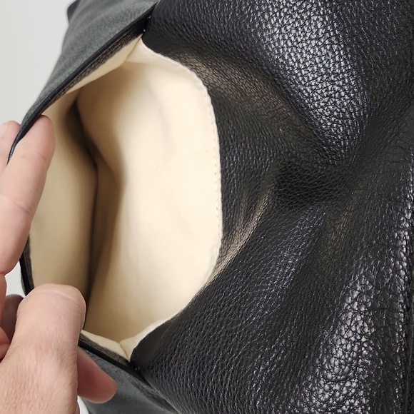 Margot New York Mickey Double Zipper versatile Hobo - Picture 8 of 15